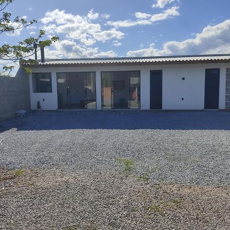 Casas Do Manezinho Com Piscina Villa กวาร์ดาโดเอมบาอู ภายนอก รูปภาพ